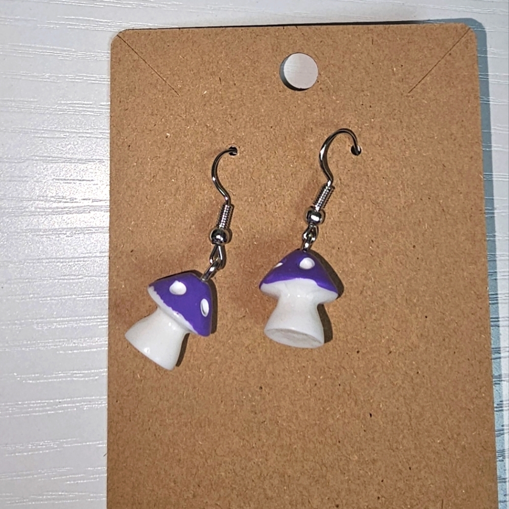 Purple and‎ White Mushroom Earrings Nwot
